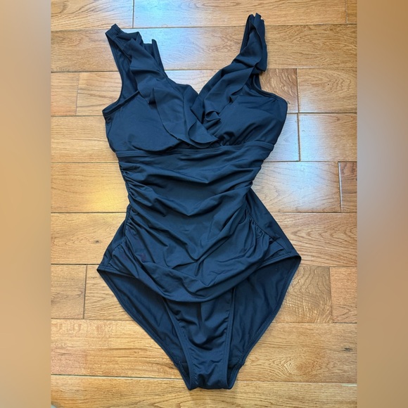 Lauren Ralph Lauren Other - Lauren Ralph Lauren Ruffled Underwire One Piece Swimsuit